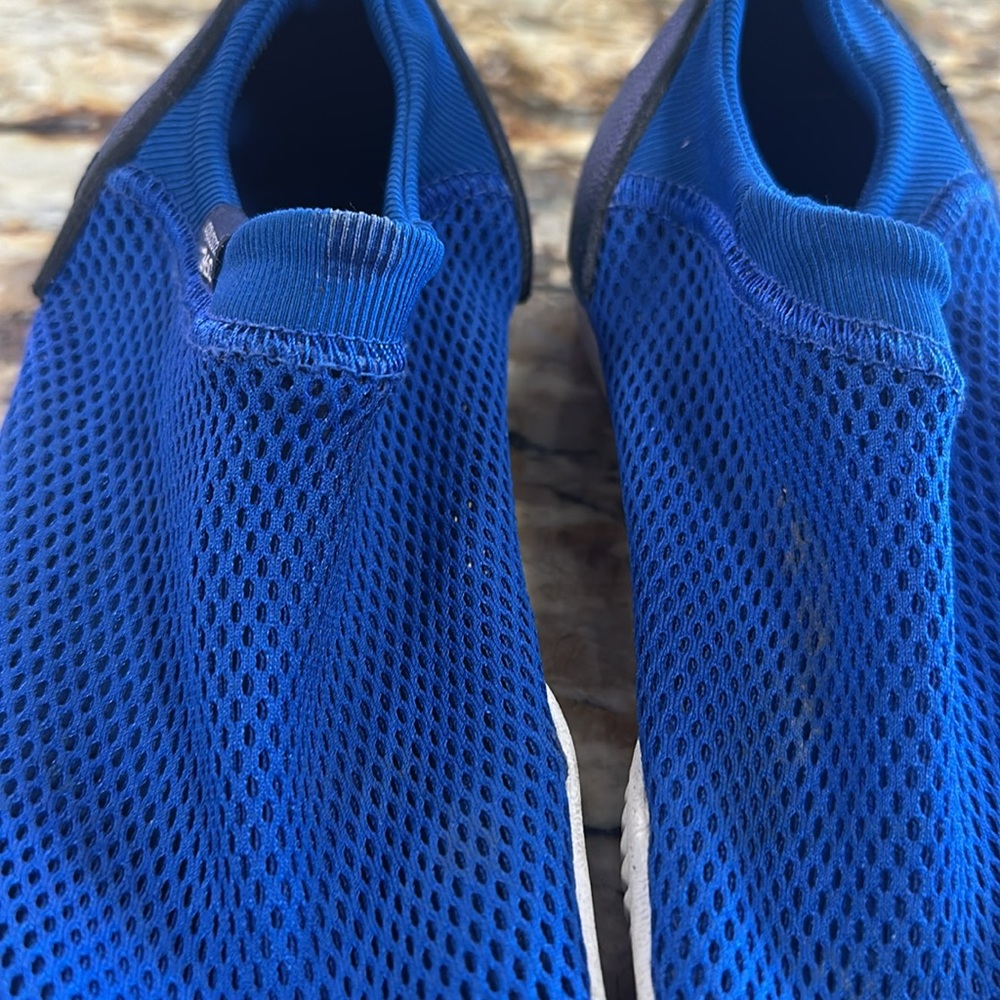 nike youth water shoes - Picture 3 of 10